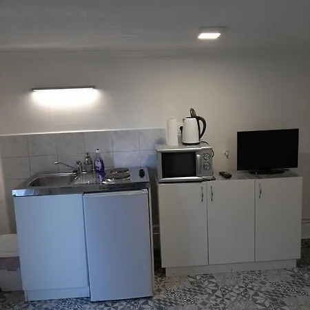 Lisa Vendeghaz * Heviz